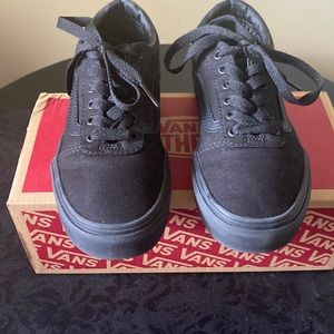 🖤Unisex canvas ‘Off The Wall Vans’ 🖤